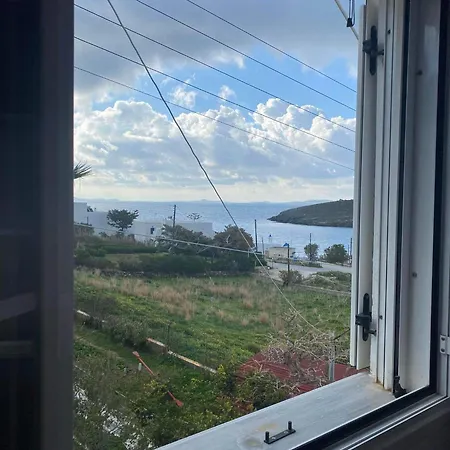 κυκλαδίτικη κατοικία στο πόρτο τήνου *